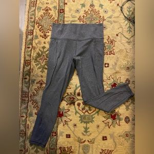Athleta Salutation Leggings 7/8 (Tall)